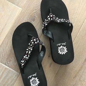 YELLOW BOX FLIP FLOPS